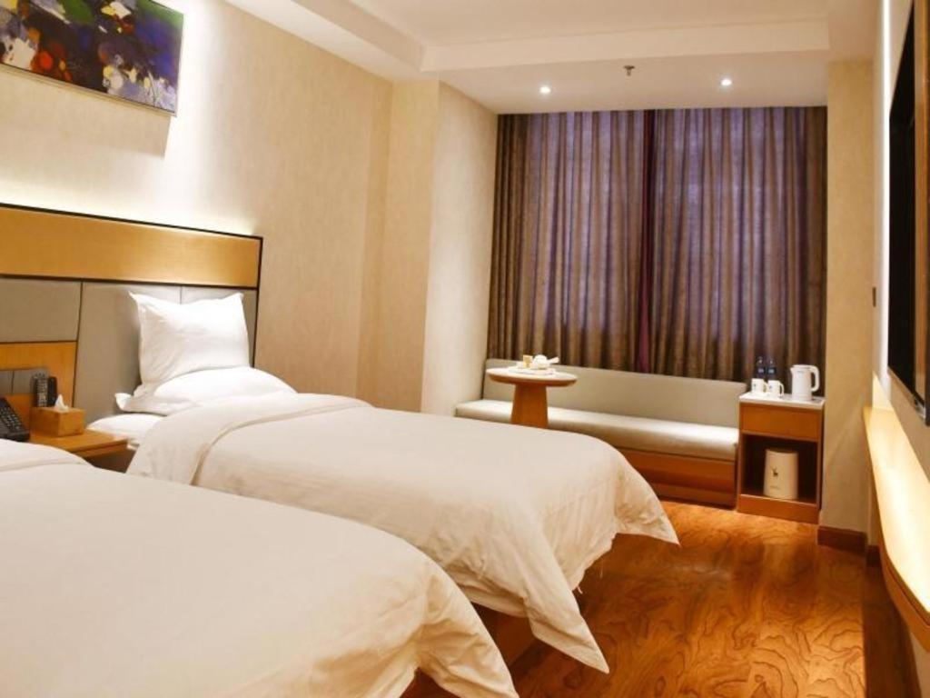 Greentree Inn Geermu Walking Street Business Hotel Golmud エクステリア 写真