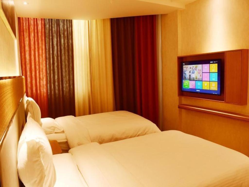 Greentree Inn Geermu Walking Street Business Hotel Golmud エクステリア 写真