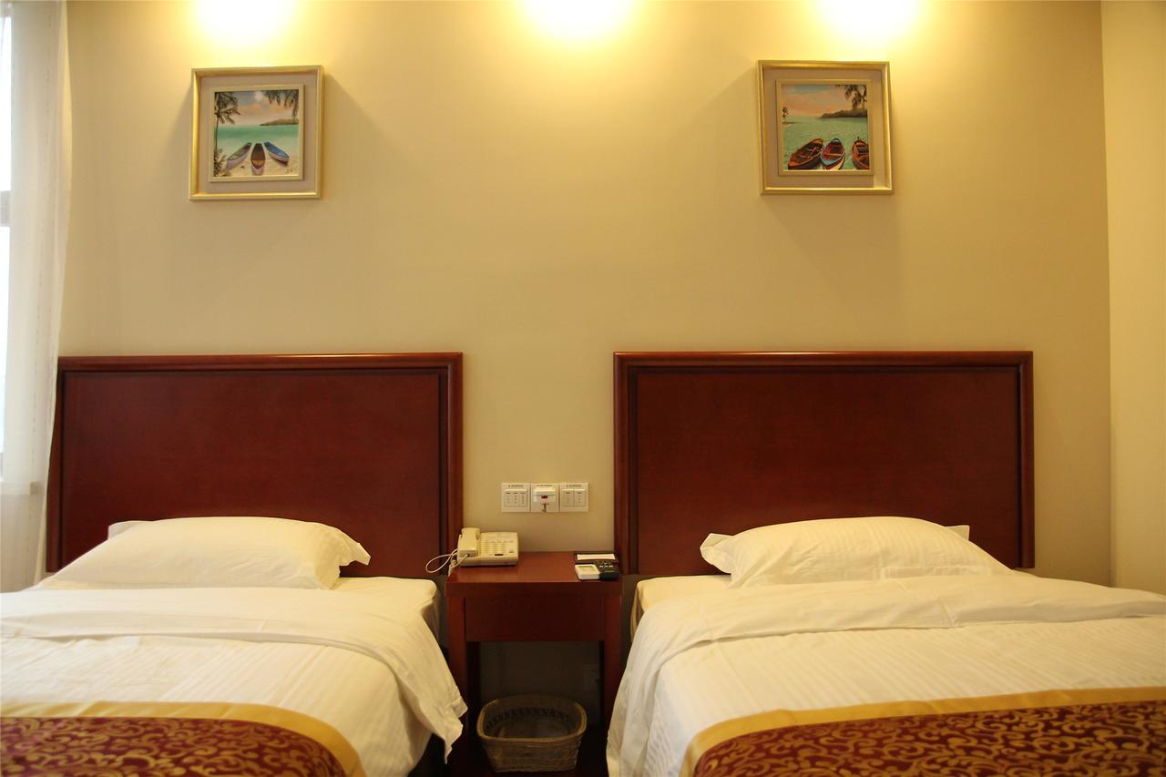 Greentree Inn Geermu Walking Street Business Hotel Golmud エクステリア 写真