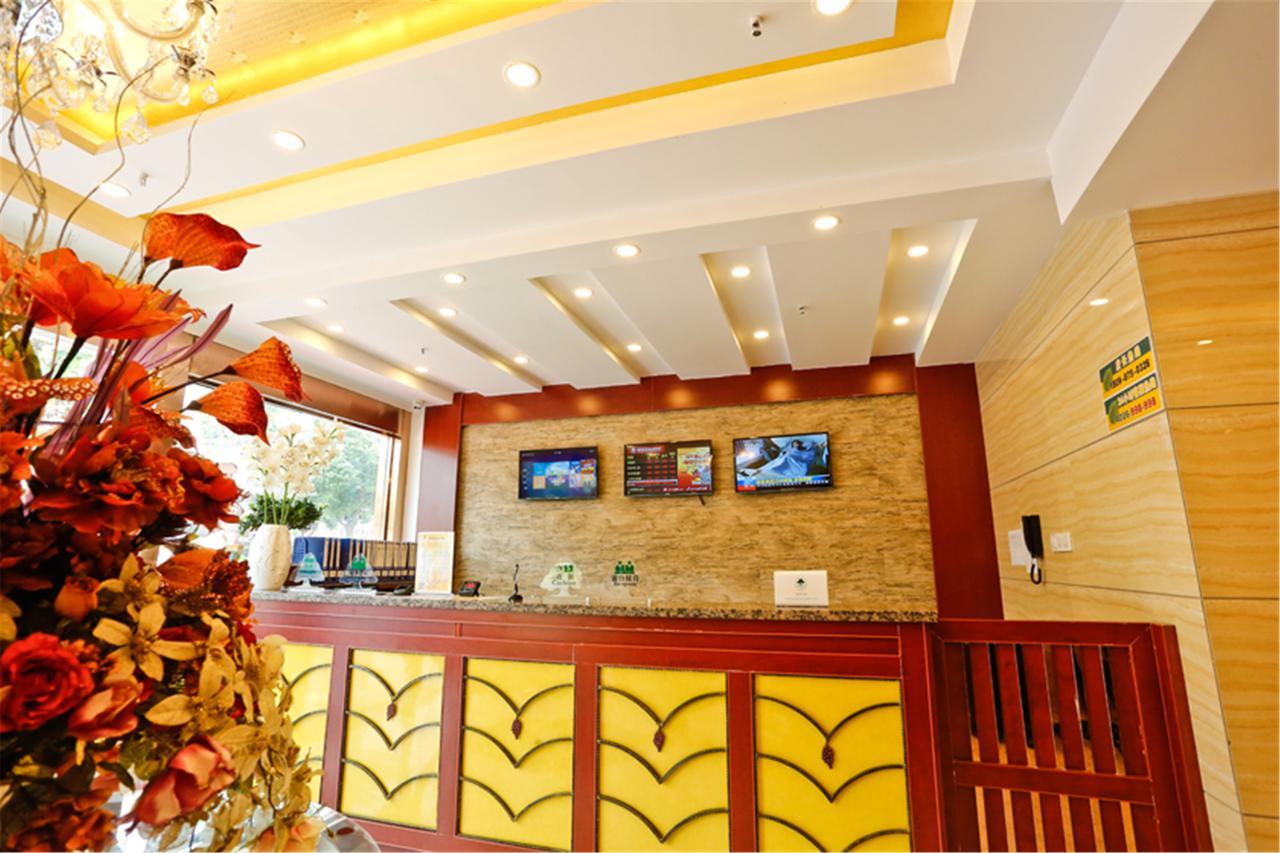 Greentree Inn Geermu Walking Street Business Hotel Golmud エクステリア 写真